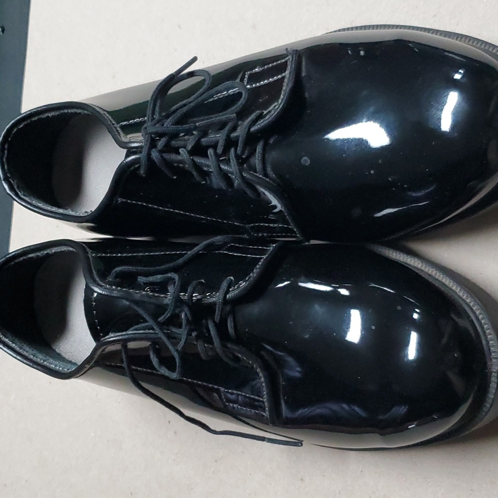 Bates black shoes size 7
